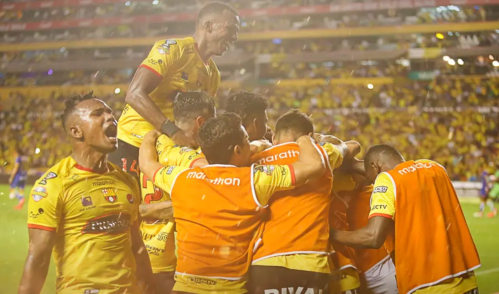 Sigue aquí EN VIVO ONLINE el 'Clásico del Astillero' entre Barcelona SC y Emelec por la jornada 28 de la Liga Pro de Ecuador 2019. | Foto: @BarcelonaSC Sigue aquí EN VIVO ONLINE el 'Clásico del Astillero' entre Barcelona SC y Emelec por la jornada 28 de la Liga Pro de Ecuador 2019. | Foto: @BarcelonaSC