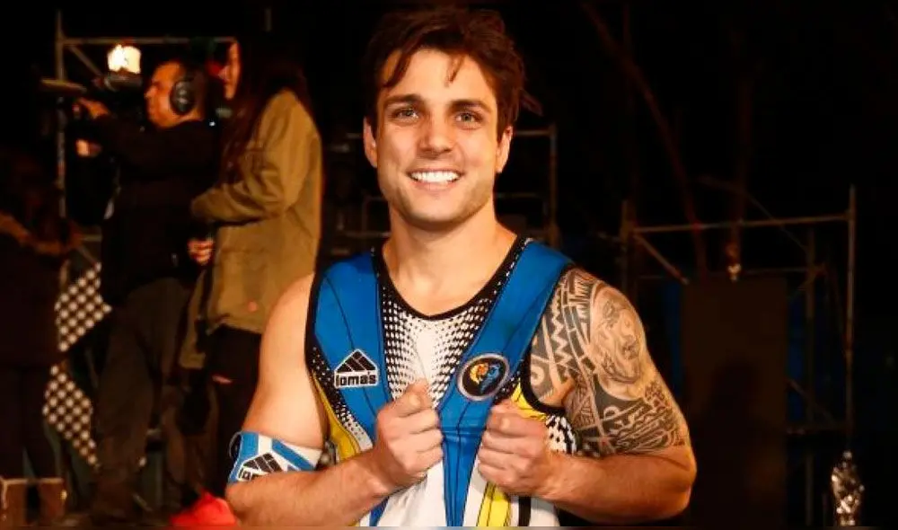 Dejó el fútbol para entrar a los programas realities, y ahora inciará nueva etapa como estudiante Dejó el fútbol para entrar a los programas realities, y ahora inciará nueva etapa como estudiante