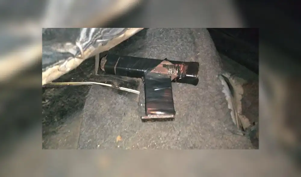 Delincuentes circulaban cerca al centro financiero de Fiori con actitud sospechosa y al negarse a identificarse, la PNP procedió a intervenirlos (Foto: Christian Moreno / Grupo La República) Delincuentes circulaban cerca al centro financiero de Fiori con actitud sospechosa y al negarse a identificarse, la PNP procedió a intervenirlos (Foto: Christian Moreno / Grupo La República)