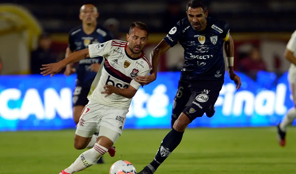 Flamengo e Independiente del Valle igualaron 2-2 en partido de ida de la Recopa Sudamericana 2020.