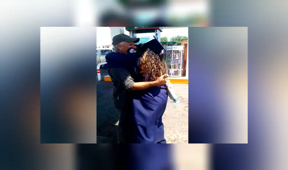 Un video muestra como el famoso payasito mexicano Raymundin es sorprendido por su hija recién graduada. Un video muestra como el famoso payasito mexicano Raymundin es sorprendido por su hija recién graduada.