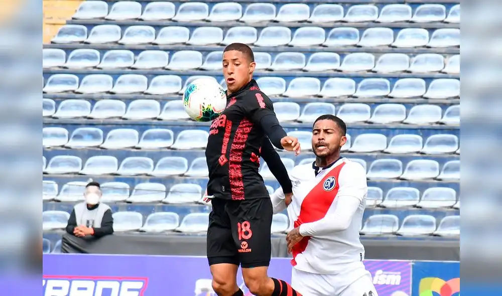 Michell Rasmussen quiere aprovechar las oportunidades que me den (Foto: Liga 1) Michell Rasmussen quiere aprovechar las oportunidades que me den (Foto: Liga 1)
