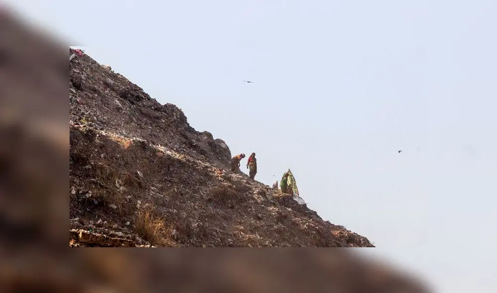 “El Everest de la basura”: India tiene la montaña de desechos más alta del mundo [VIDEO]