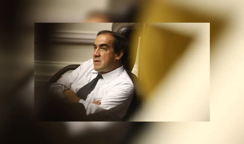 Congresista Yonhy Lescano es denunciado por acosar a periodista Congresista Yonhy Lescano es denunciado por acosar a periodista