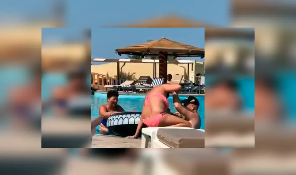 Mujer pidió ayuda a sus familiares para meterse a la piscina, sin imaginar el terrible desenlace que obtendría. Video es viral en YouTube