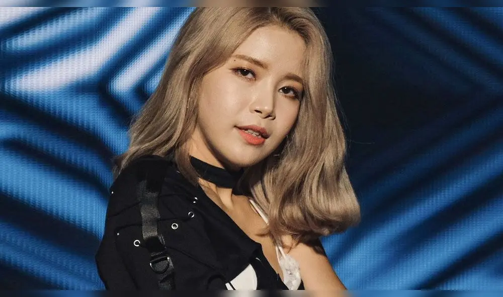 Desliza para ver más fotos de Solar de MAMAMOO.