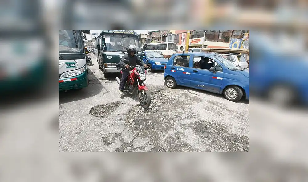 La tortura de conducir en época de lluvias en Arequipa | VIDEO La tortura de conducir en época de lluvias en Arequipa | VIDEO