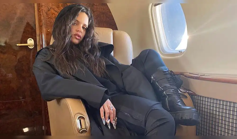 Fans impactados con video íntimo de Rosalía en bañera. Foto: Instagram