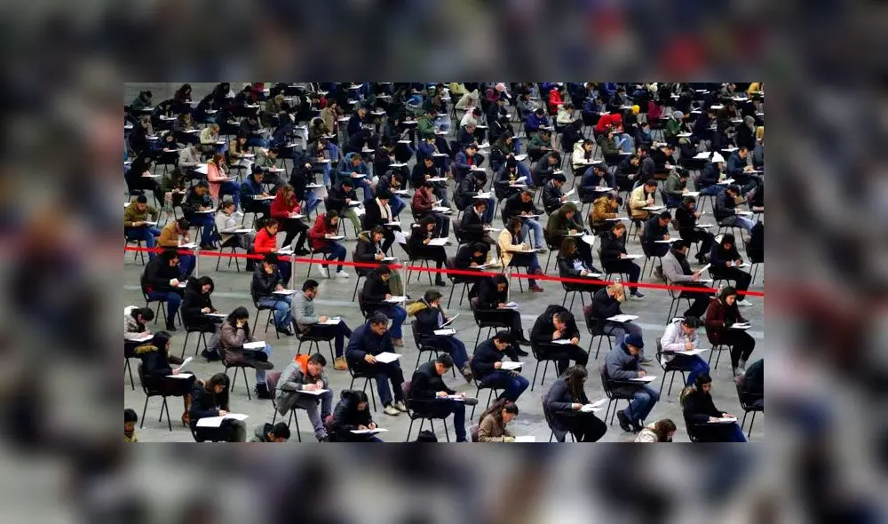 Centro de eventos espacios de riesgo, lugar donde se realizó el examen para la validación de los títulos de losmédicos. Foto: Hans Scott/ Agencia Uno. Centro de eventos espacios de riesgo, lugar donde se realizó el examen para la validación de los títulos de losmédicos. Foto: Hans Scott/ Agencia Uno.