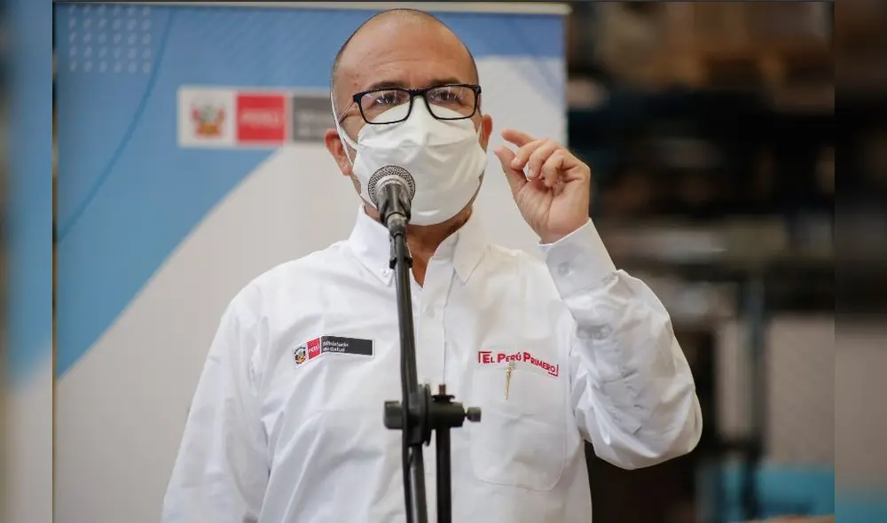 El ministro indicó que las cifras oficiales indicaban un descenso en los casos de contagio y las muertes. Foto: Antonio Melgarejo / La República.