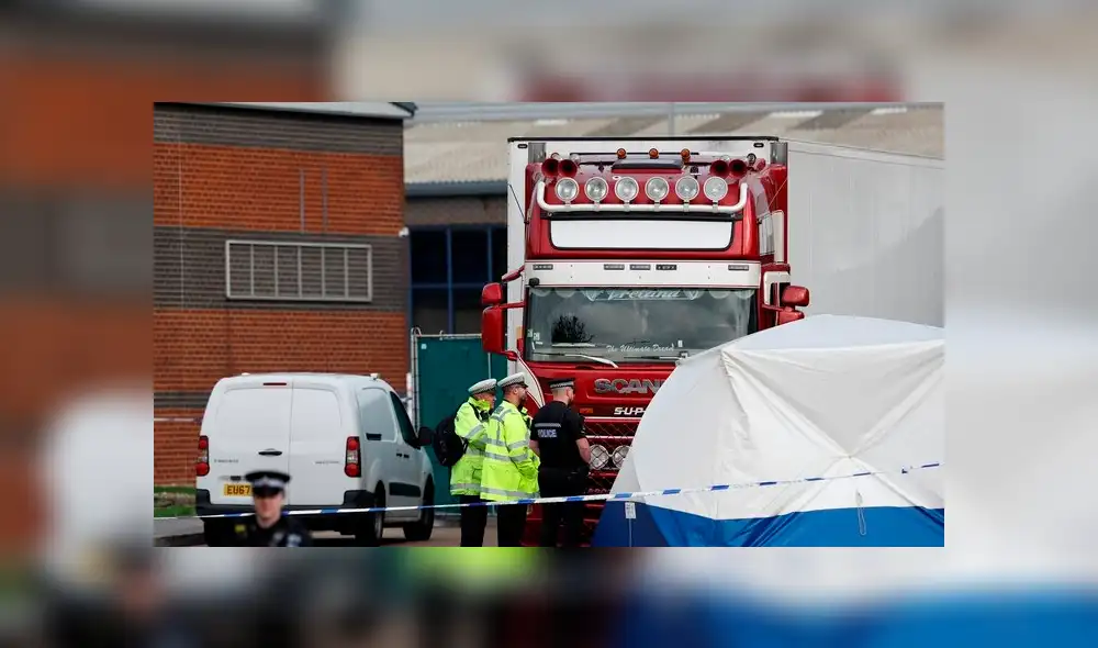 Hallan camión con treinta y nueve cadáveres en parque industrial [VIDEO]