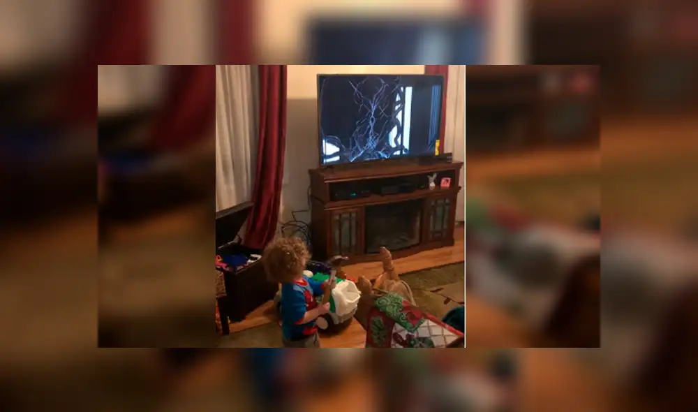 Video es viral en YouTube. El hombre no podía creer lo que había hecho el pequeño tras descuidarlo por un momento para ayudarle a su abuela Video es viral en YouTube. El hombre no podía creer lo que había hecho el pequeño tras descuidarlo por un momento para ayudarle a su abuela