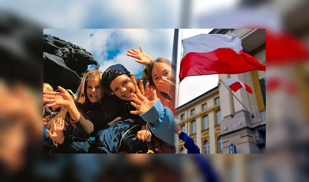 Polonia pasó de ser uno de los países con rendimiento escolar más bajo, a uno de los primeros. Foto: Composición Polonia pasó de ser uno de los países con rendimiento escolar más bajo, a uno de los primeros. Foto: Composición