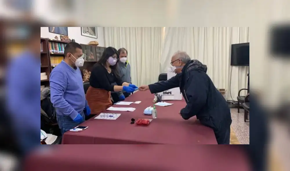 Alrededor de 974 mil 230 peruanos en el extranjero participarán de las Elecciones 2020. Foto: Consulado del Perú.