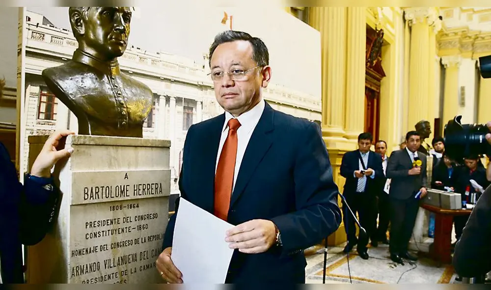 Miembro. Alarcón es parte del comité asesor del Comando Operacional Covid-19 de Arequipa.