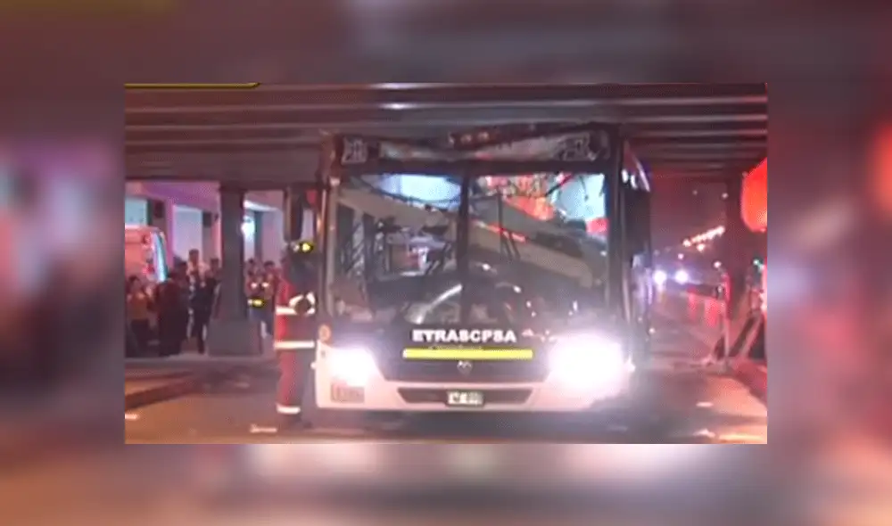 Avenida Brasil: al menos 28 heridos tras choque de bus contra puente [VIDEO]