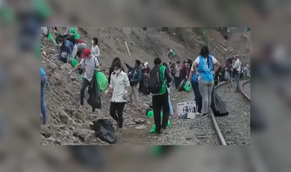 Esta no es la única actividad han realizado los ciudadanos venezolanos a favor del territorio peruano. Esta no es la única actividad han realizado los ciudadanos venezolanos a favor del territorio peruano.