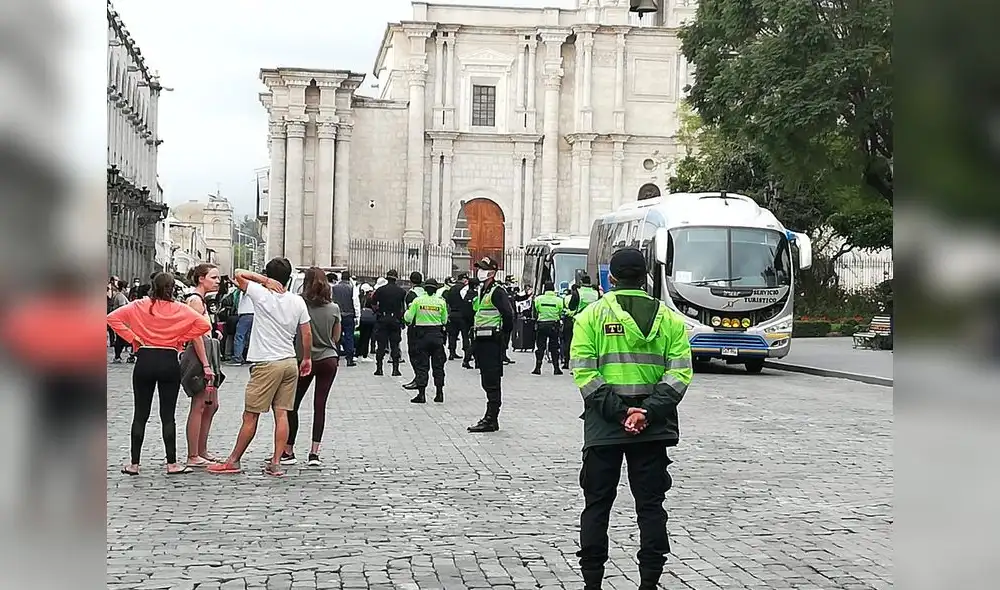 Continúa repatriación de extranjeros varados en Perú Continúa repatriación de extranjeros varados en Perú