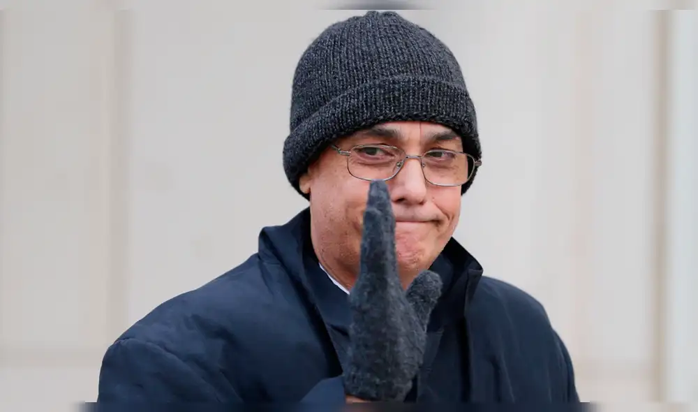 ¿Qué hacía Manuel Burga mientras esperaba su sentencia?