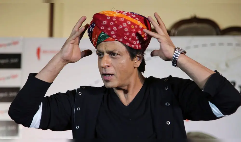 Shah Rukh Khan: policía usa icónica pose del actor en lucha contra el COVID-19 Shah Rukh Khan: policía usa icónica pose del actor en lucha contra el COVID-19