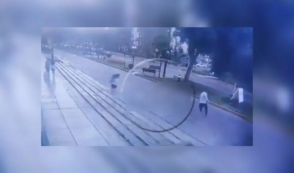 Cámaras de seguridad captaron el robo. Créditos: RPP. Cámaras de seguridad captaron el robo. Créditos: RPP.