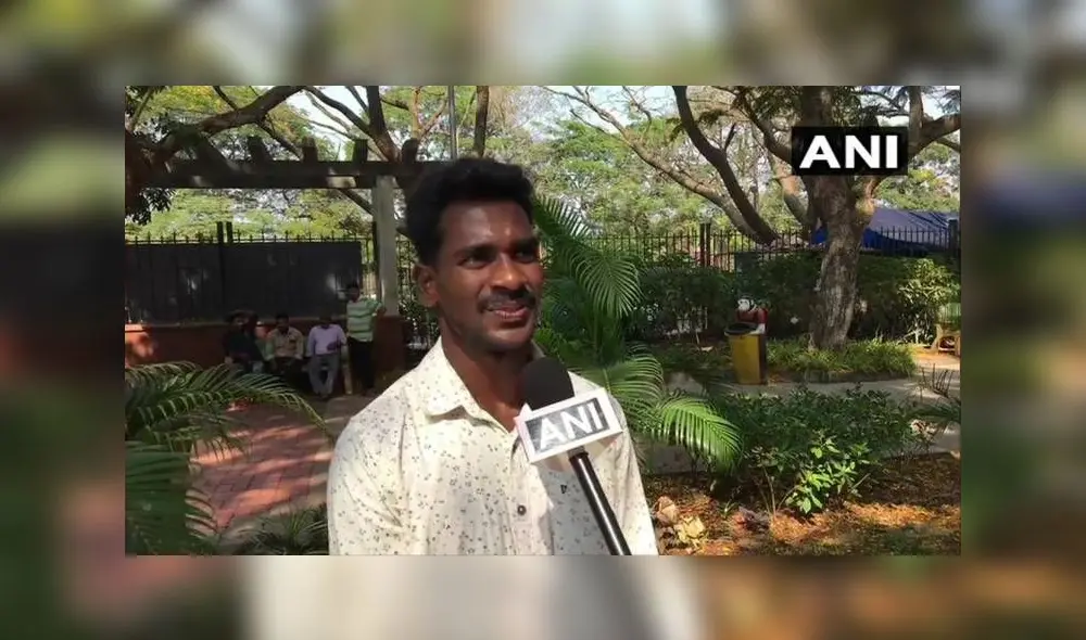 Srinivas Gowda rompió un récord en una tradicional carrera de búfalos en la India. Foto: AFP.