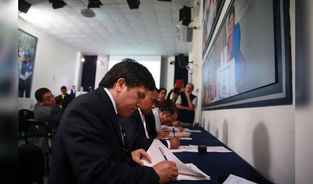 Villa Stein y Portocarrero a segunda vuelta para el CAL