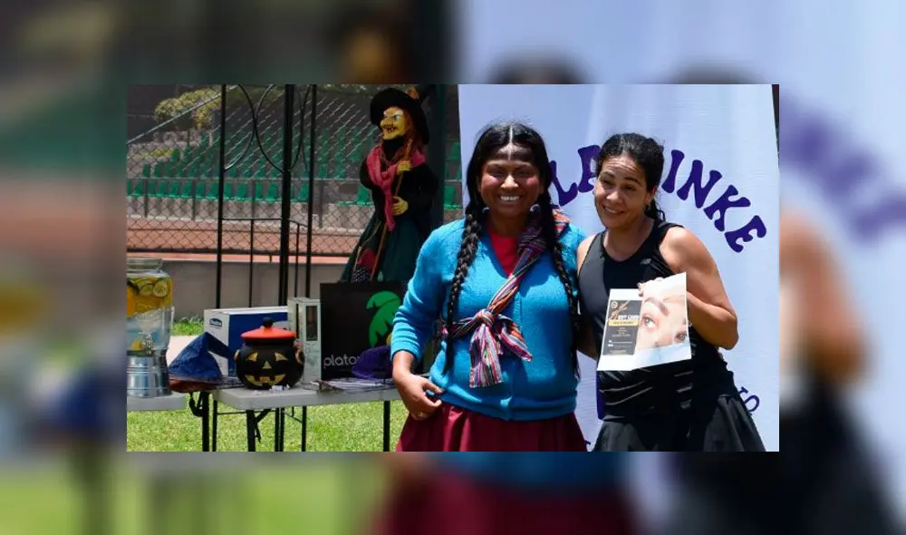 Country Club La Planicie: alertan racismo por afiliadas que se ‘disfrazaron’ de la Paisana Jacinta Country Club La Planicie: alertan racismo por afiliadas que se ‘disfrazaron’ de la Paisana Jacinta