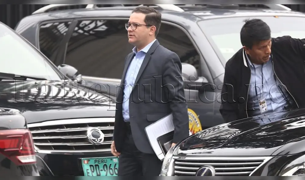 Ministros se reunieron en sesión extraordinaria este domingo Ministros se reunieron en sesión extraordinaria este domingo