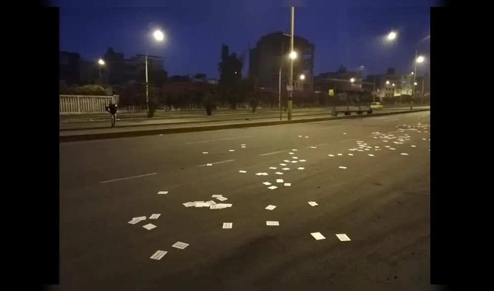 Alianza Lima vs Universitario: pintas en el Estadio Monumental en la previa del clásico. Foto: Facebook.