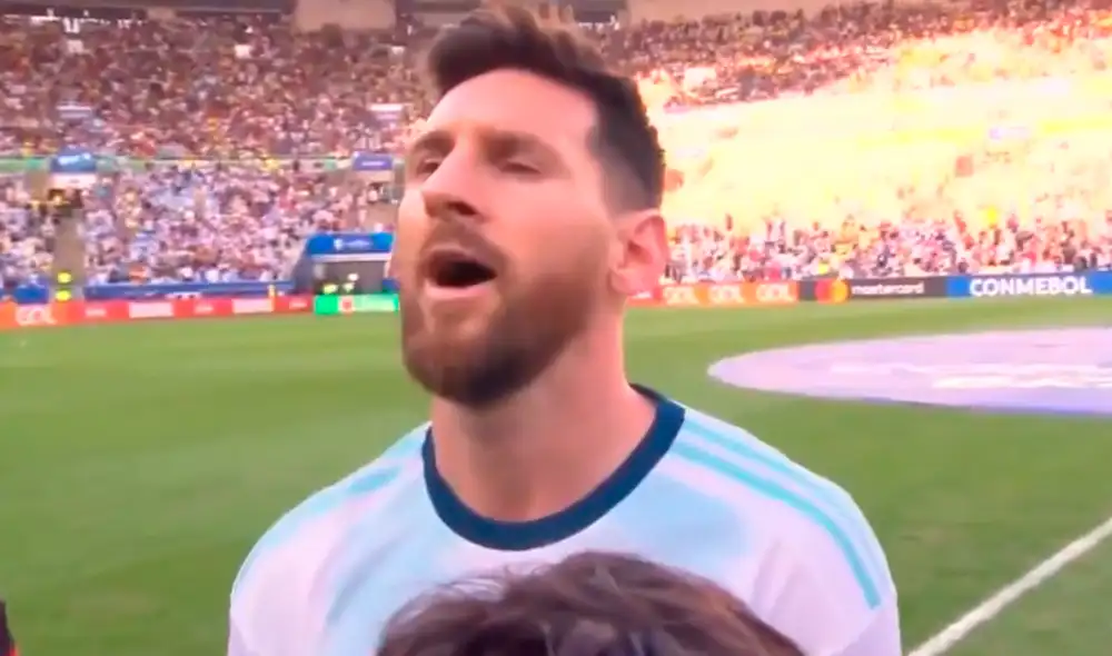 Lionel Messi entonó por primera vez el himno nacional con la selección Argentina. Lionel Messi entonó por primera vez el himno nacional con la selección Argentina.