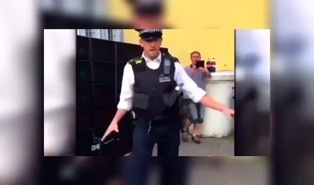 YouTube: policía británico se vuelve viral por sus peculiares pasos de baile en un festival [VIDEO]