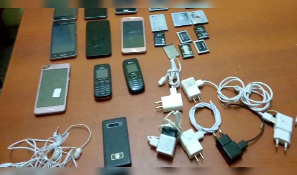 Hallan celulares táctiles y sustancias no permitidas en penal de Arequipa. Hallan celulares táctiles y sustancias no permitidas en penal de Arequipa.