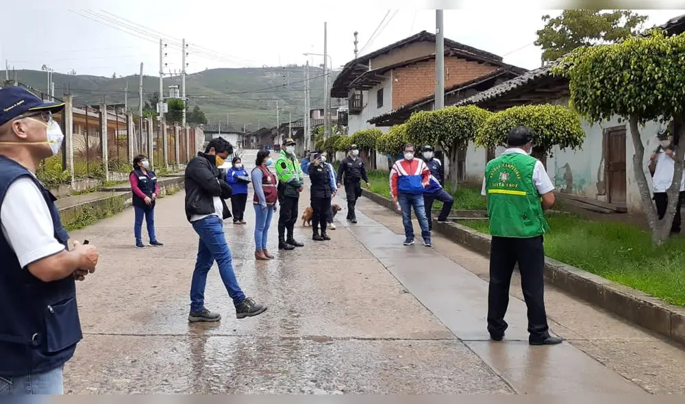 Visita a pacientes COVID-19 en Santa Cruz Visita a pacientes COVID-19 en Santa Cruz