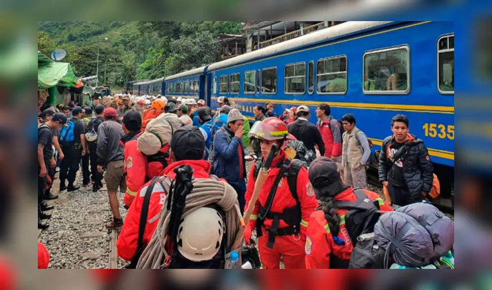Bomberos de Cusco se unen para dar apoyo a damnificados de Santa Teresa  