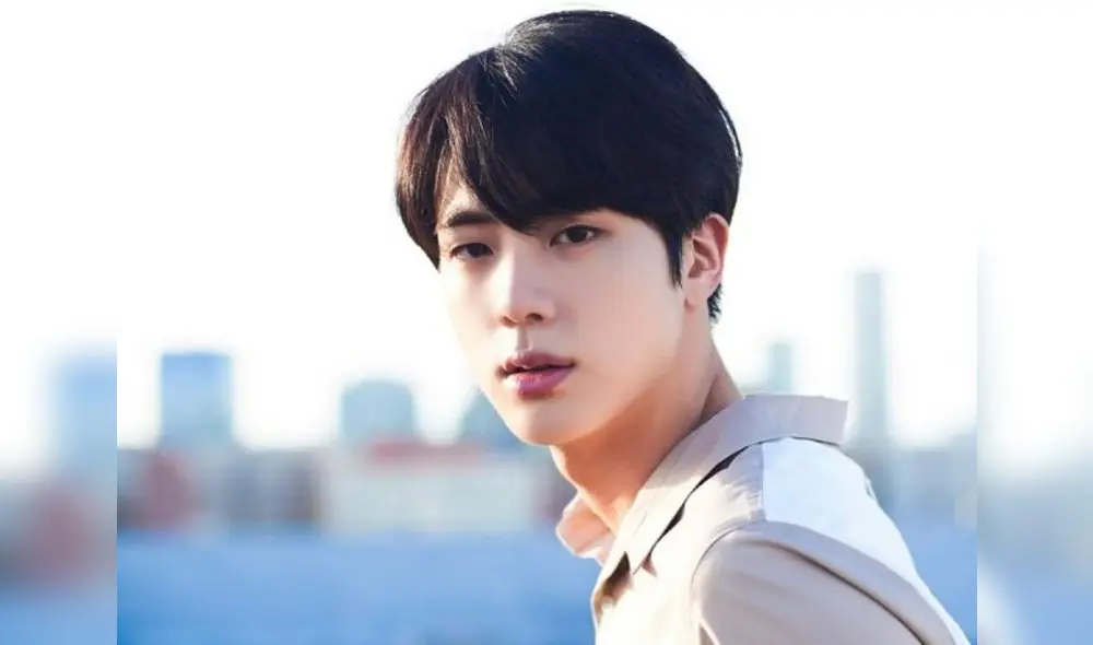 Jin es nombrado el hombre más guapo del 2019.