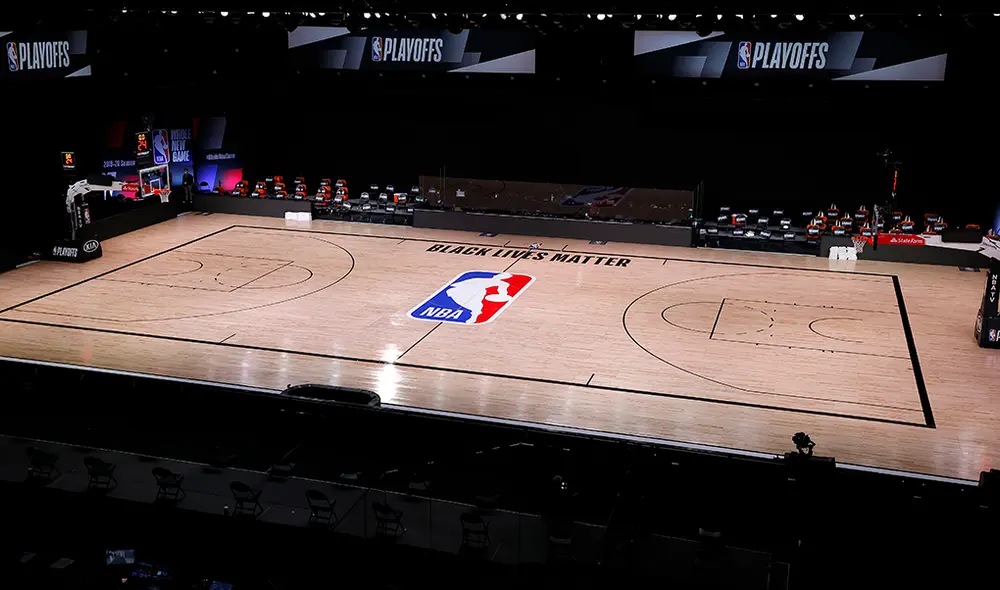 NBA anuncia la suspensión de los juegos de HOY tras protesta de los jugadores de Bucks. Foto: AFP