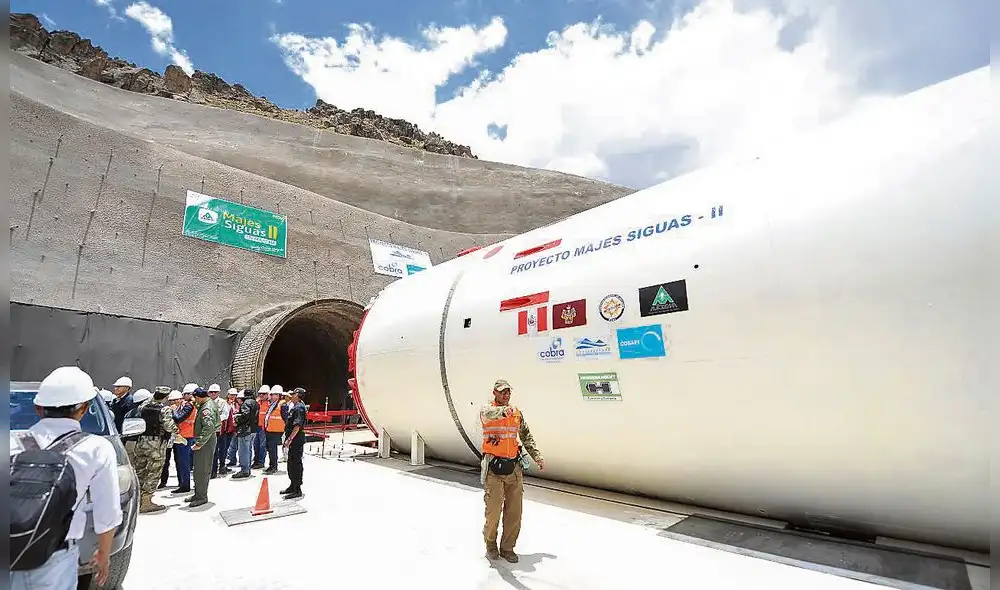 Majes II. La obra continúa paralizada pese a la firma de la Adenda 13, la empresa constructura se resiste a reiniciarla. Majes II. La obra continúa paralizada pese a la firma de la Adenda 13, la empresa constructura se resiste a reiniciarla.