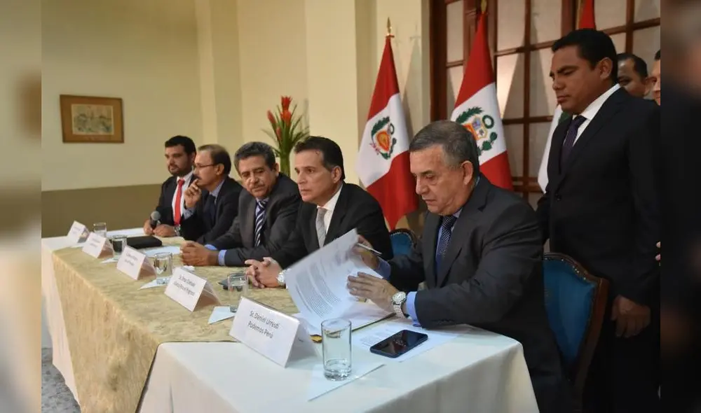 ¿Cómo se dividirán la Mesa Directiva AP, APP, SP Y PP? ¿Cómo se dividirán la Mesa Directiva AP, APP, SP Y PP?