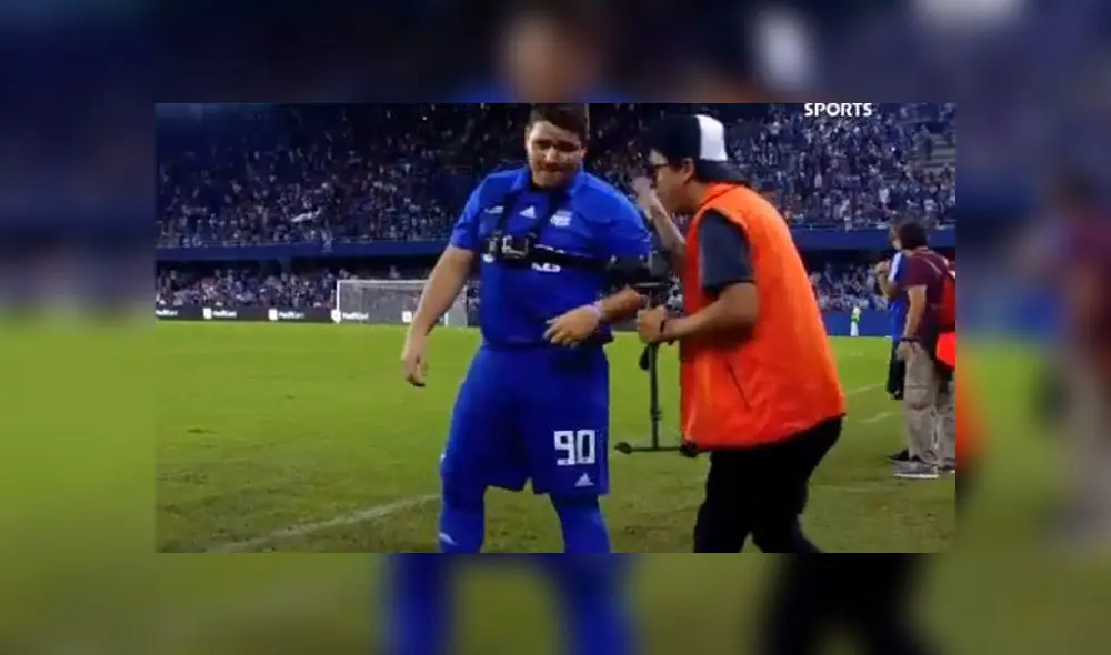 Ganador de reality ingresó al partido entre Emelec vs Cristal y generó polémica [VIDEO] 
