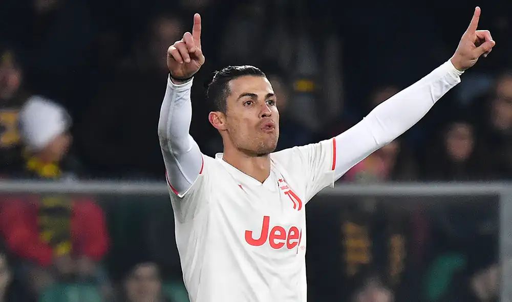 Tras la derrota por Serie A italiana, Cristiano Ronaldo se mostró en sus redes sociales ejercitándose de una forma muy particular. Tras la derrota por Serie A italiana, Cristiano Ronaldo se mostró en sus redes sociales ejercitándose de una forma muy particular.