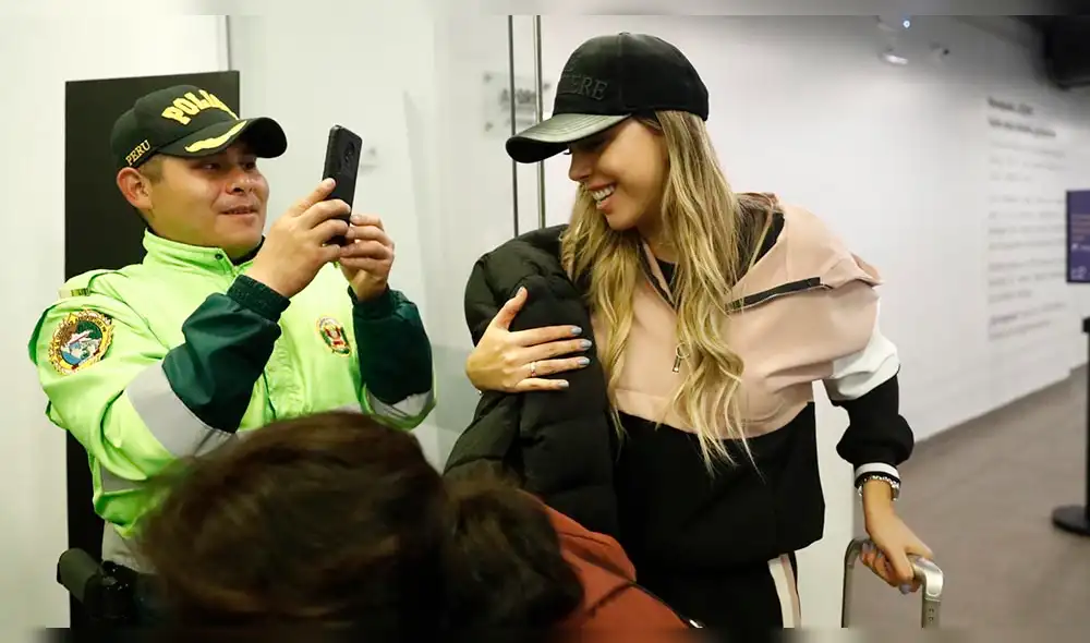Alondra García Miró y Paolo Guerrero viajaron juntos a Brasil luego del partido Perú vs. Uruguay. Fuente: Rodolfo Contreras