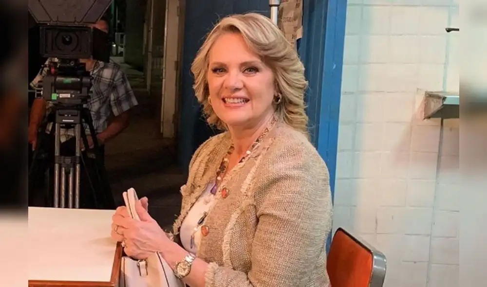 Érika Buenfil nació el 23 de noviembre de 1963 en Monterrey, Nuevo León. Érika Buenfil nació el 23 de noviembre de 1963 en Monterrey, Nuevo León.