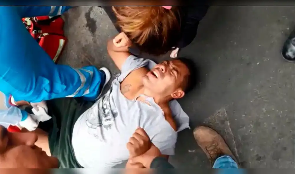 Drogadicto acuchilla a dos suboficiales de la Policía