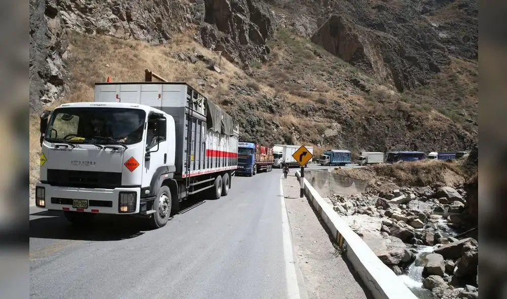 Paro de transportistas genera pérdidas diarias por US$ 43 millones en exportaciones 