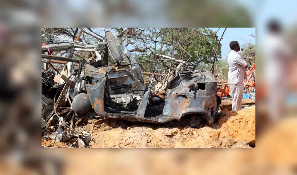 Ataque con coche bomba deja 76 muertos y más de 70 heridos en la capital de Somalia. Foto EFE Ataque con coche bomba deja 76 muertos y más de 70 heridos en la capital de Somalia. Foto EFE