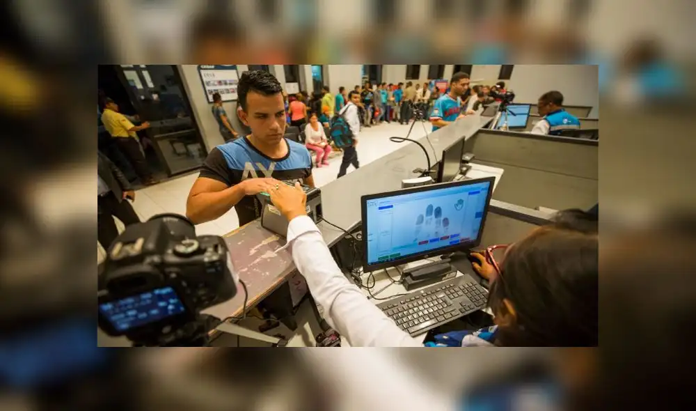 Fortalecen control migratorio de salida de peruanos por el CEBAF Huaquillas