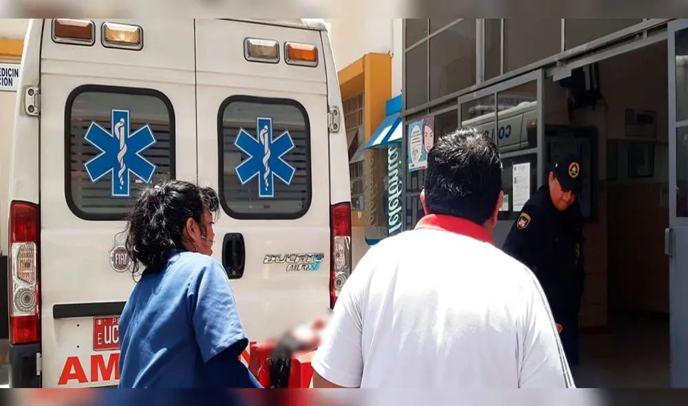 Víctima fue trasladada de emergencia hacia el hospital Honorio Delgado. Víctima fue trasladada de emergencia hacia el hospital Honorio Delgado.