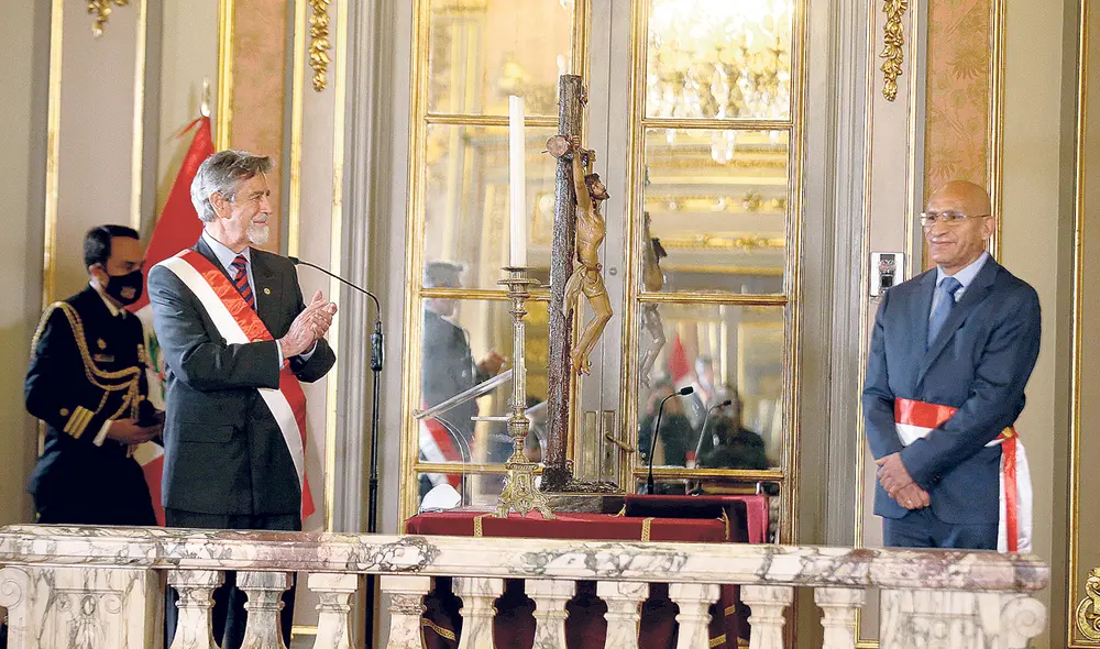 Cambio. Waldo Mendoza liderará ahora el Ministerio de Economía. La reactivación queda en sus manos. Foto: SEPRES Cambio. Waldo Mendoza liderará ahora el Ministerio de Economía. La reactivación queda en sus manos. Foto: SEPRES