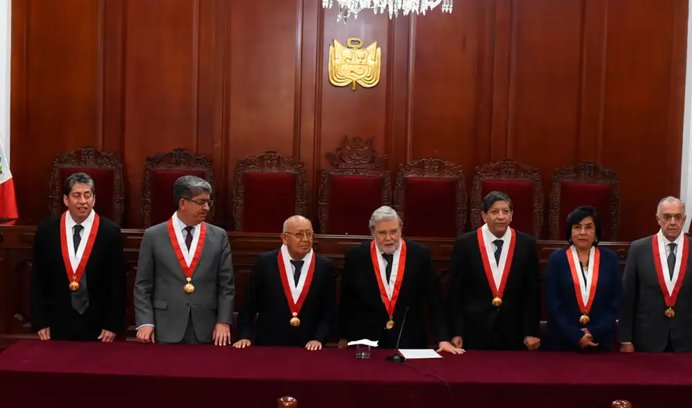 El Tribunal Constitucional debe decidir en las próximas semanas sobre si fue regular la disolución del Congreso. Foto: La República. El Tribunal Constitucional debe decidir en las próximas semanas sobre si fue regular la disolución del Congreso. Foto: La República.